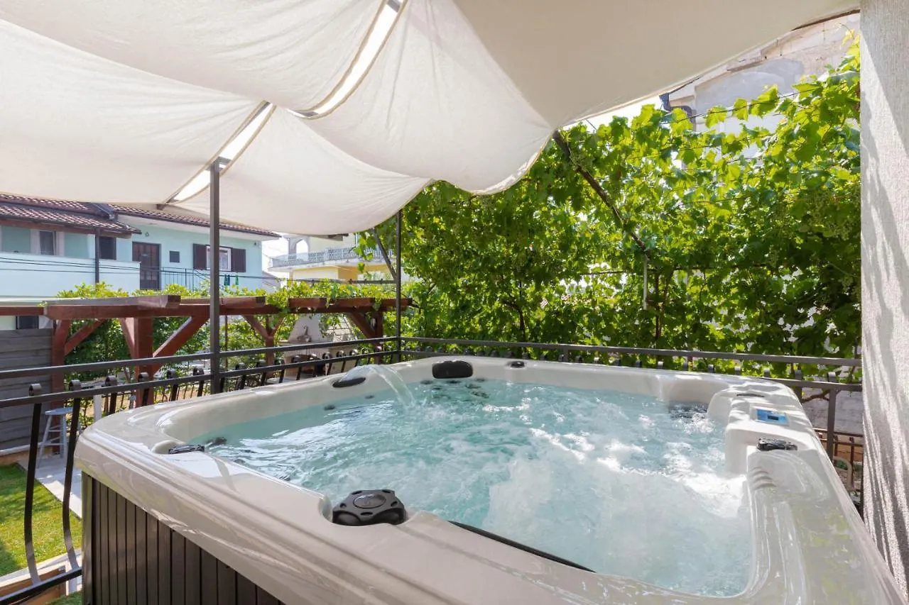 Cukerina Apartment With Whirpool & Sauna Poreč