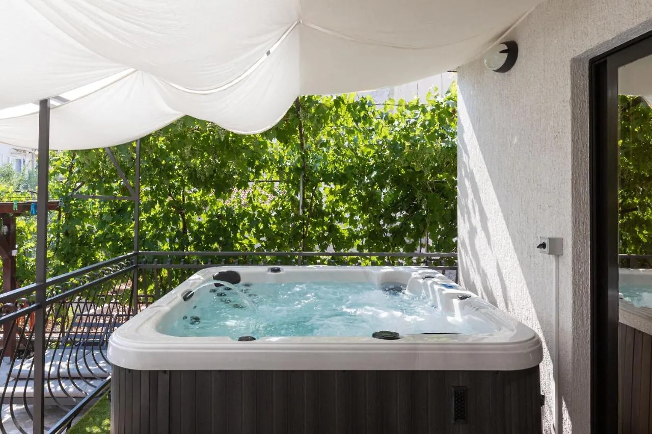Cukerina Apartment With Whirpool & Sauna Poreč